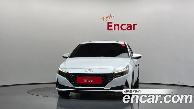 Hyundai Avante — Фото автомобиля 3