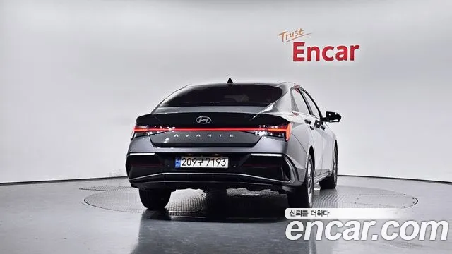 Hyundai AVANTE Новый Avante (CN7) — Фото автомобиля 4