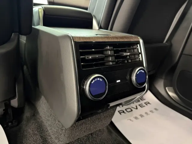 Land Rover Range Rover — Фото автомобиля 18