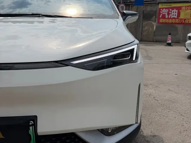 Hycan Z03 — Фото автомобиля 4