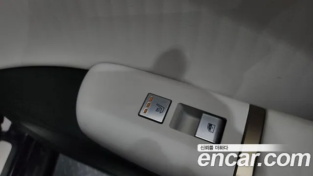 Hyundai Grandeur Grandeur (GN7) 2.5 Бензин 2WD — Фото автомобиля 8
