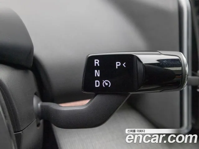 Volvo EX30 Cross Country — Фото автомобиля 15