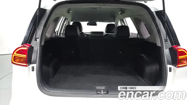 Kia Niro — Фото автомобиля 26