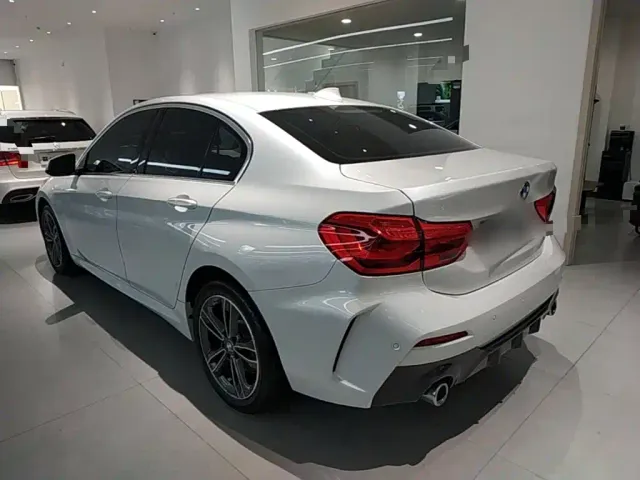 BMW 1 Series — Фото автомобиля 22