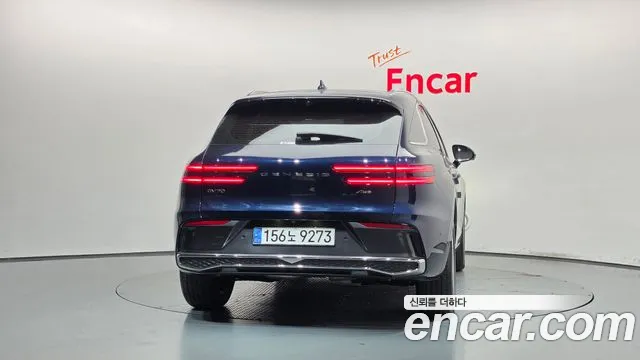 Genesis GV70 — Фото автомобиля 4
