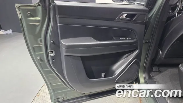 KG_Mobility_Ssangyong Rexton Новый Rexton Sport Дизель 2.2 4WD — Фото автомобиля 25