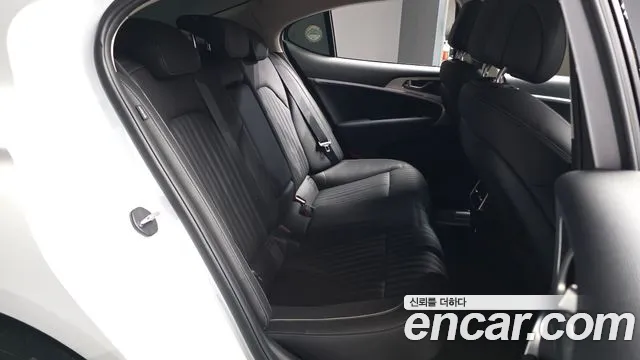 Genesis G70 Новый G70 Бензин 2.5T 4WD — Фото автомобиля 11