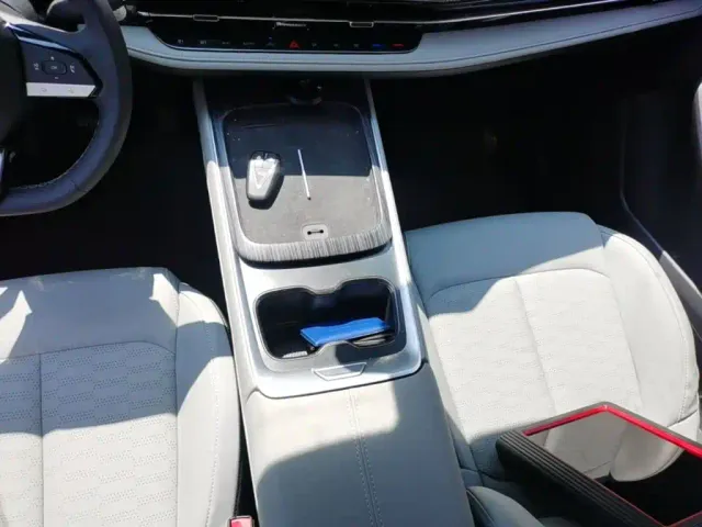 Changan Qiyuan Q05 — Фото автомобиля 13
