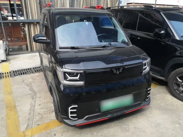 Wuling Hongguang Mini EV — Фото автомобиля 3