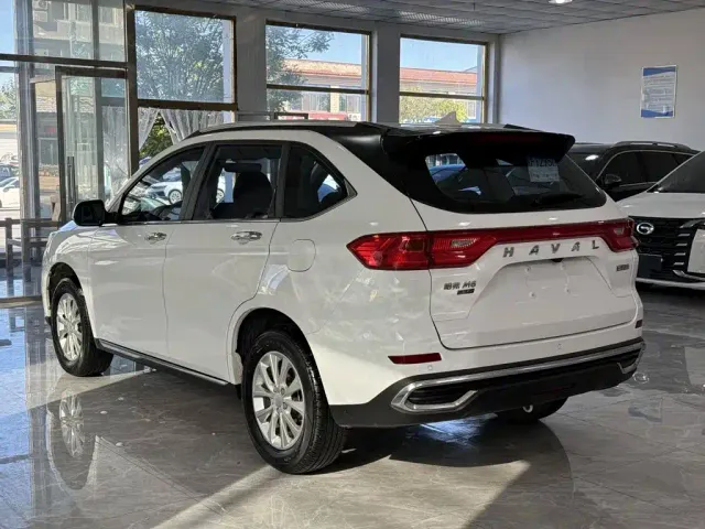 Haval M6 — Фото автомобиля 4