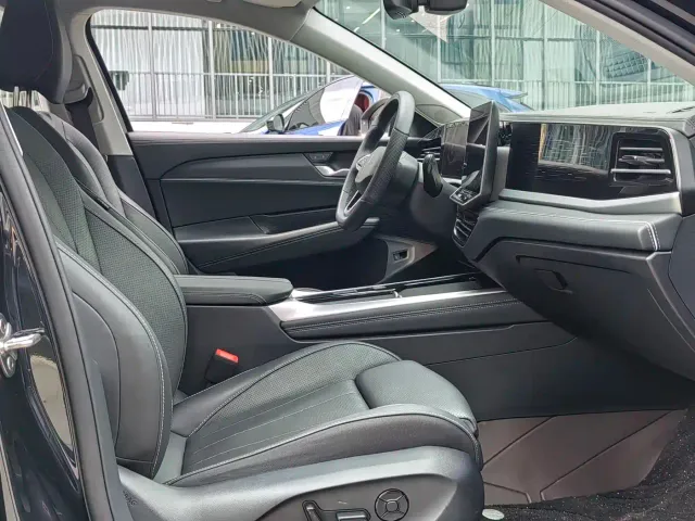 Volkswagen Passat — Фото автомобиля 21