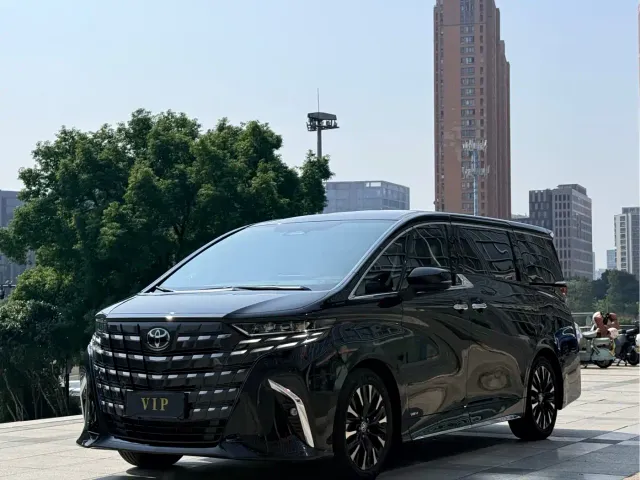 Фотография автомобиля — Toyota Alphard