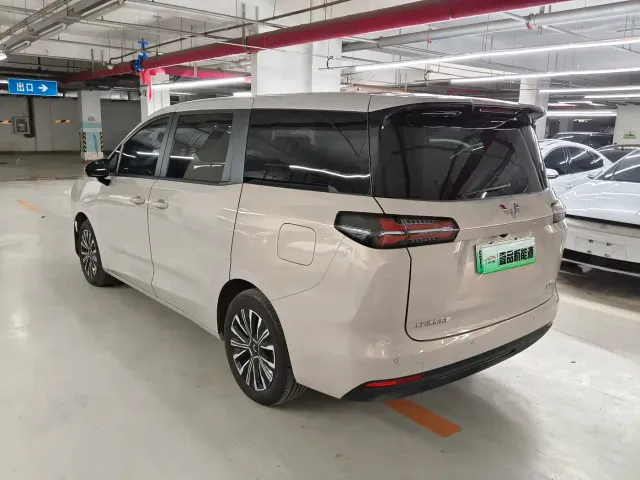 Wuling Starlight 730 — Фото автомобиля 21