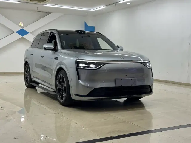 Aito M8 — Фото автомобиля 3