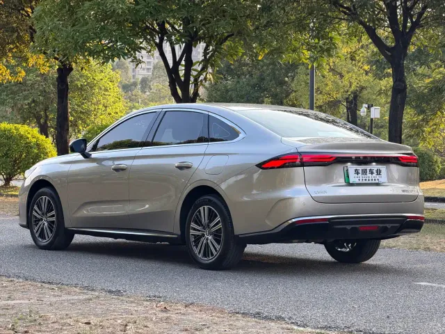 Geely Galaxy Stellar 6 — Фото автомобиля 6