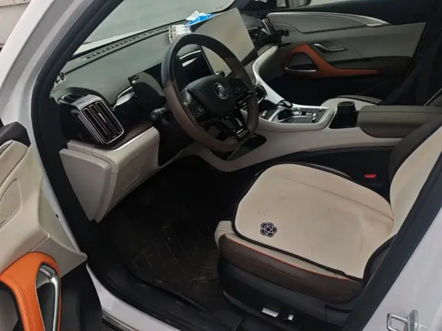 BYD Song Pro — Фото автомобиля 14