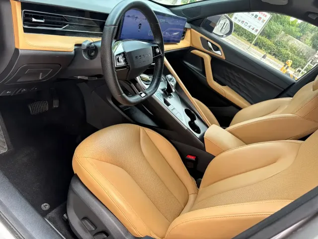 Roewe RX5 — Фото автомобиля 5