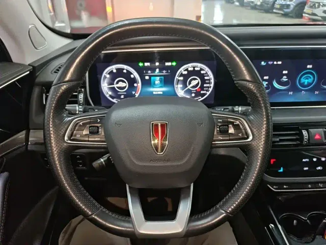 Hongqi HS5 — Фото автомобиля 10