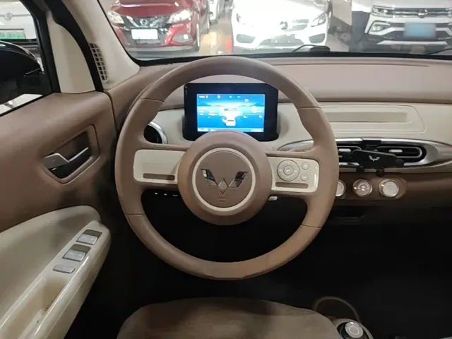 Wuling Hongguang Mini EV — Фото автомобиля 10