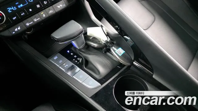 Hyundai AVANTE — Фото автомобиля 9