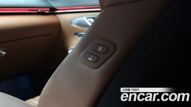 Genesis GV70 — Фото автомобиля 30
