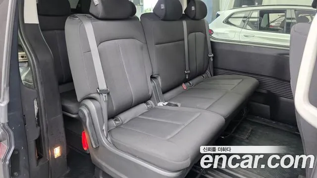 Hyundai Staria Staria 4WD Tourer 11 мест — Фото автомобиля 11