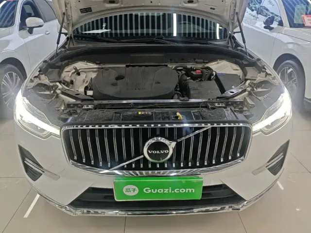 Volvo XC60 — Фото автомобиля 19