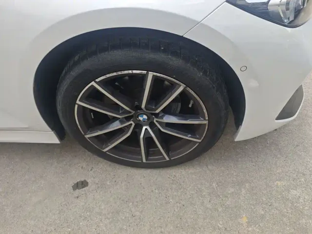 BMW 3 Series — Фото автомобиля 8