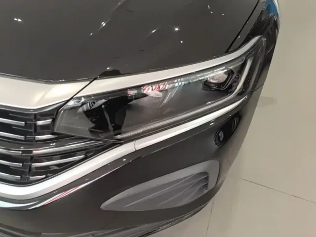 Volkswagen Passat — Фото автомобиля 23