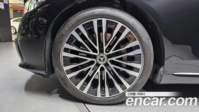 Mercedes-Benz S-Class — Фото автомобиля 5