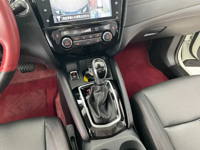 Nissan Qashqai — Фото автомобиля 11