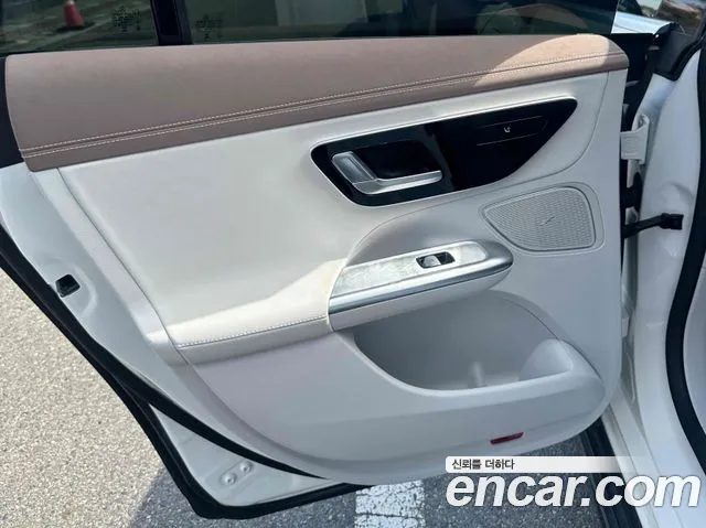 Mercedes-Benz EQE V295 — Фото автомобиля 17