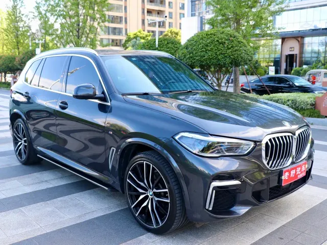 BMW X5 — Фото автомобиля 2