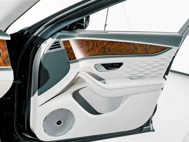 Bentley Flying Spur — Фото автомобиля 17
