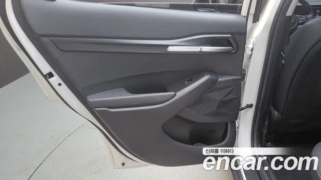 Kia Seltos Бензин 1.6 турбо 2WD — Фото автомобиля 25