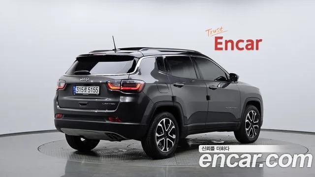 Jeep Compass Compass 2 поколение 2.4 Limited 2WD — Фото автомобиля 2