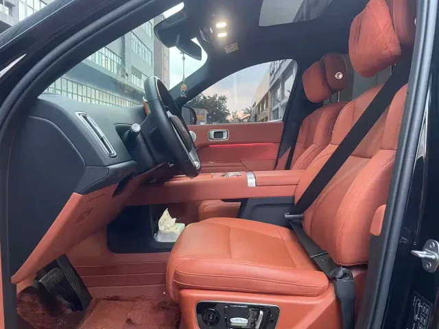 Li Auto L9 — Фото автомобиля 3