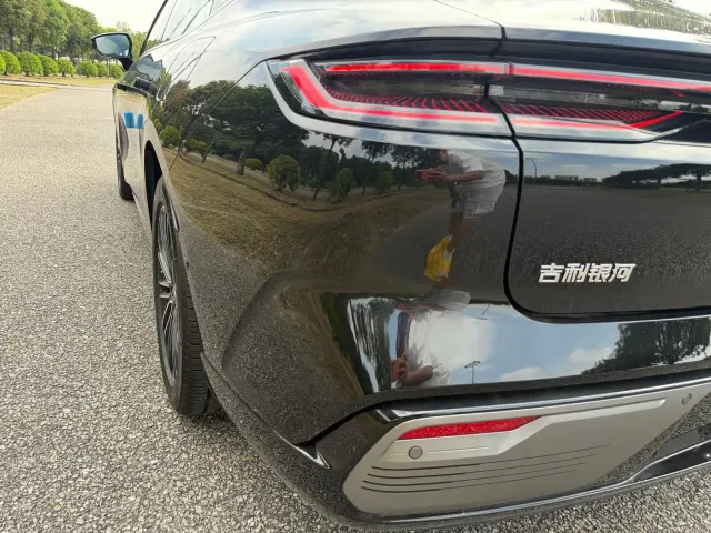 Geely Galaxy Xingyao 8 — Фото автомобиля 28