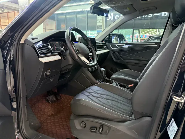 Volkswagen Tiguan L — Фото автомобиля 6