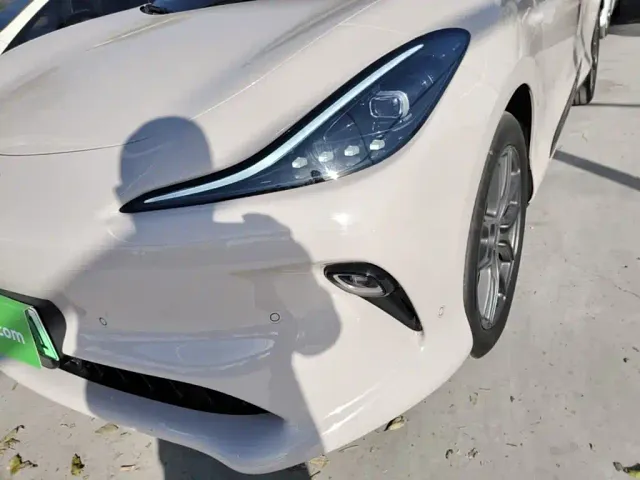 IM Motors LS6 — Фото автомобиля 23