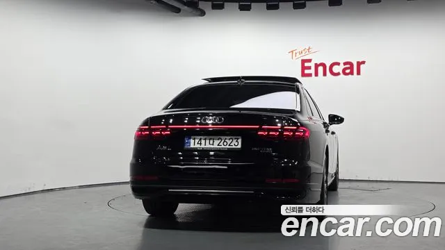 Audi A8 55 TFSI quattro Premium LWB — Фото автомобиля 4