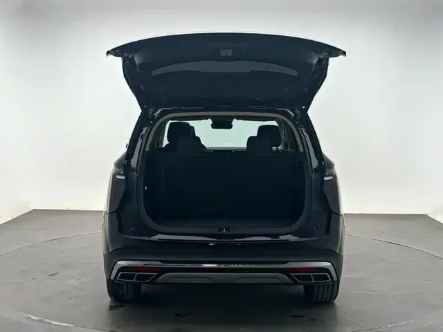 Hongqi HS7 — Фото автомобиля 10