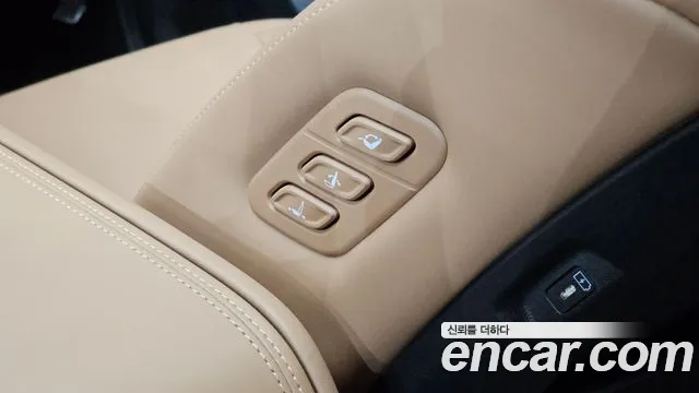 Hyundai Santa Fe — Фото автомобиля 17