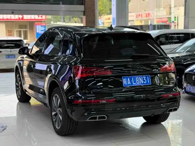 Audi Q5L — Фото автомобиля 6