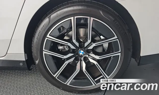 BMW 7 Series — Фото автомобиля 6