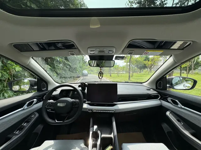 Geely Binyue — Фото автомобиля 5