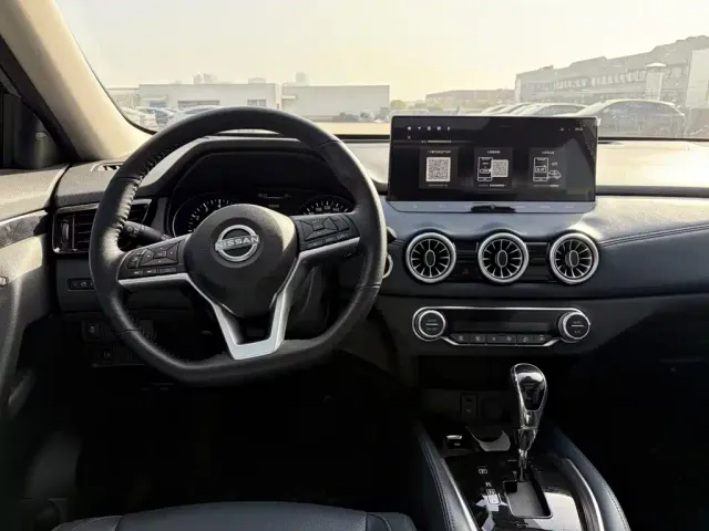 Nissan X-Trail — Фото автомобиля 10