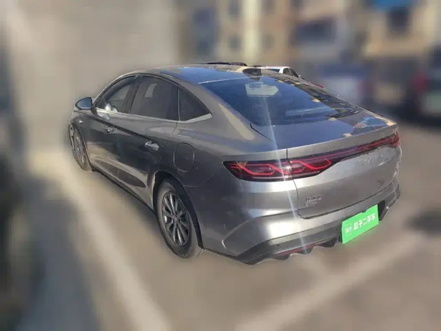 BYD Qin L — Фото автомобиля 4