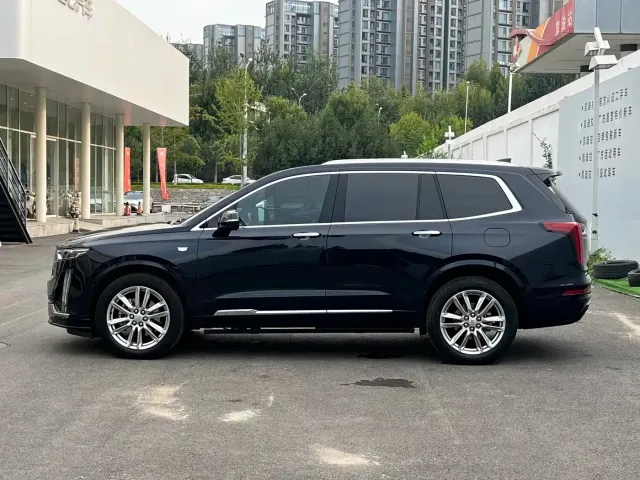 Cadillac XT6 — Фото автомобиля 3