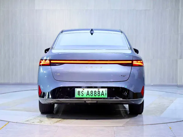 Xpeng P5 — Фото автомобиля 6